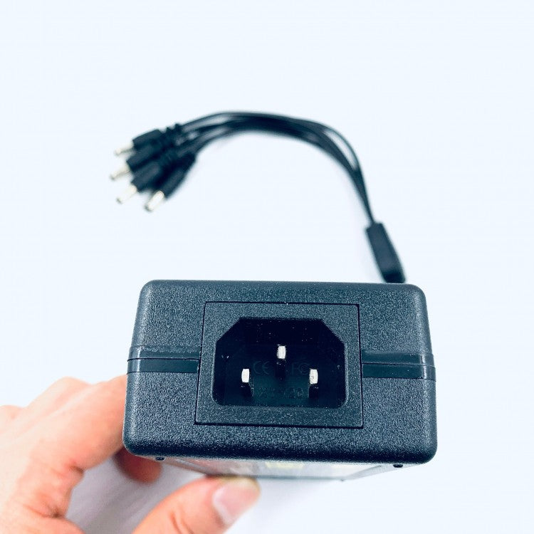 Incarcator transformator cu cablu splitter Q-DC1260B 100V-240V 50/60Hz; Ieșire: 12V DC, 8A max